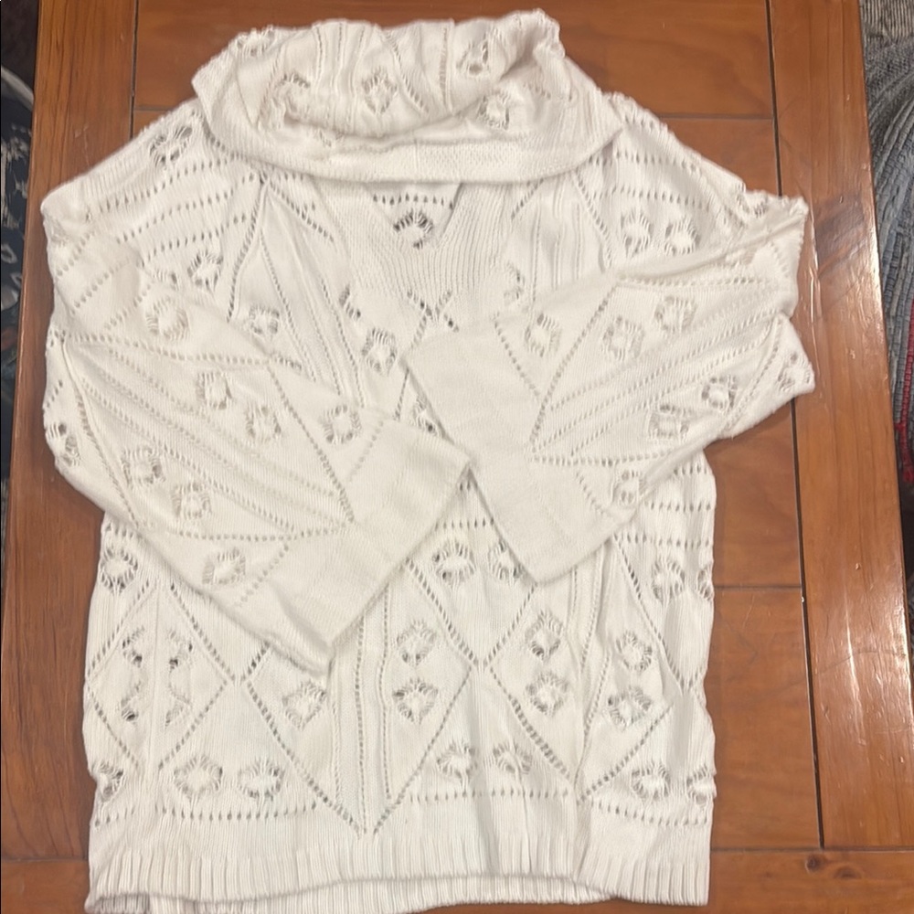 Elegant White Women's Sweater
